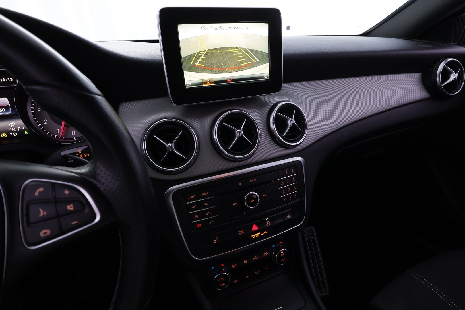 MERCEDES-BENZ CLA 2016