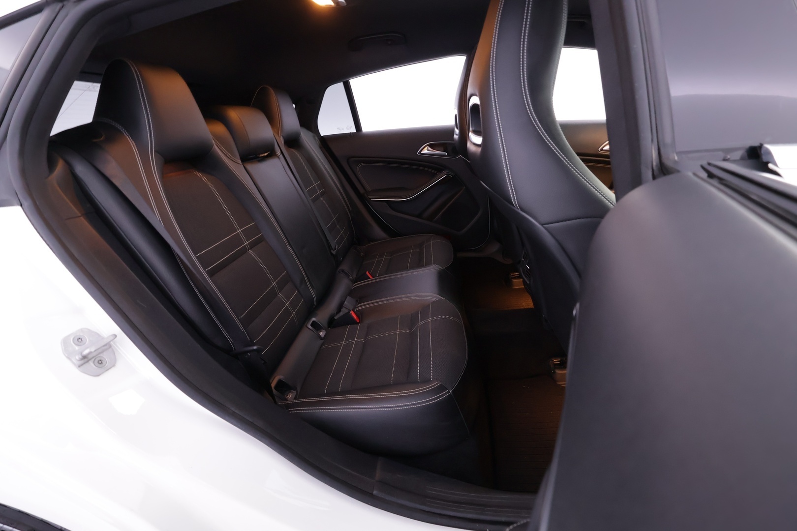 MERCEDES-BENZ CLA 2016
