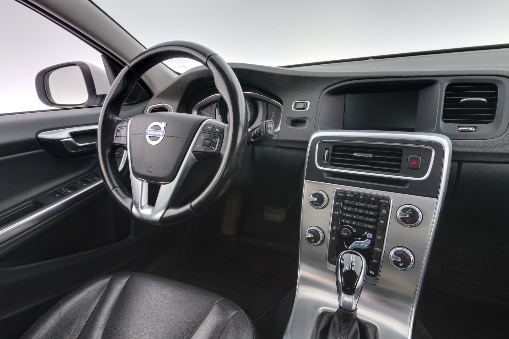 VOLVO V60 2018