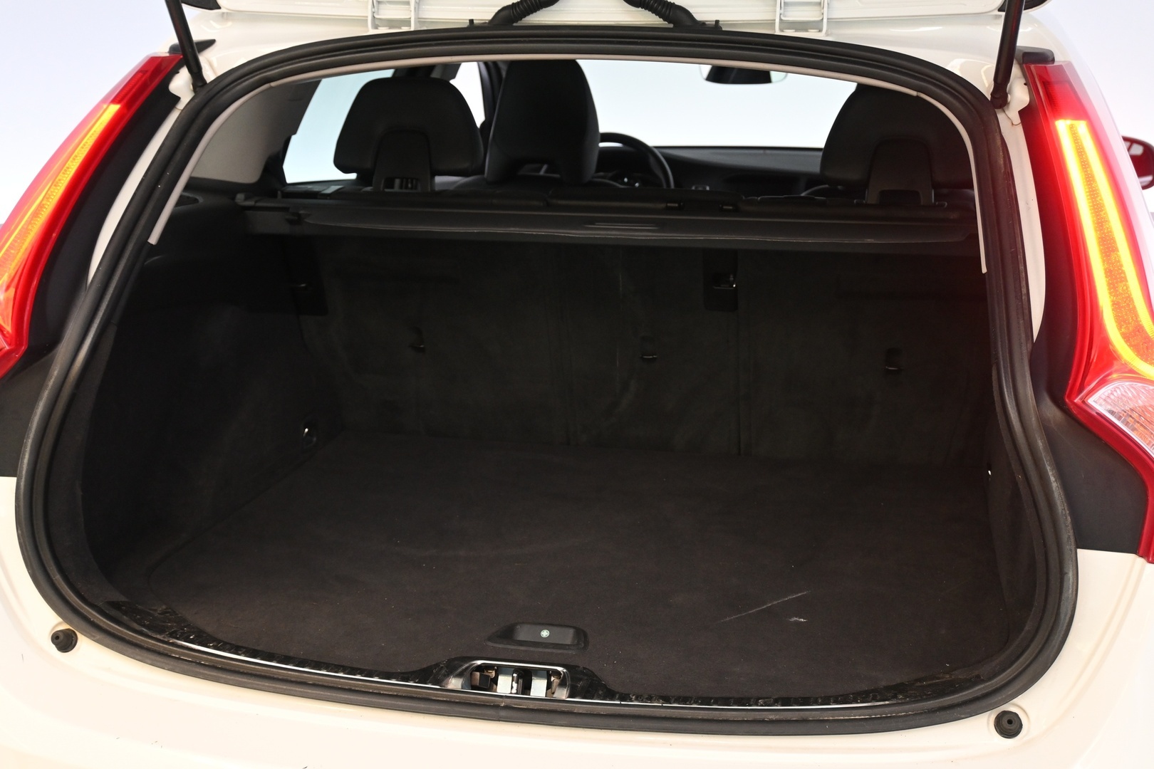 VOLVO V60 2018