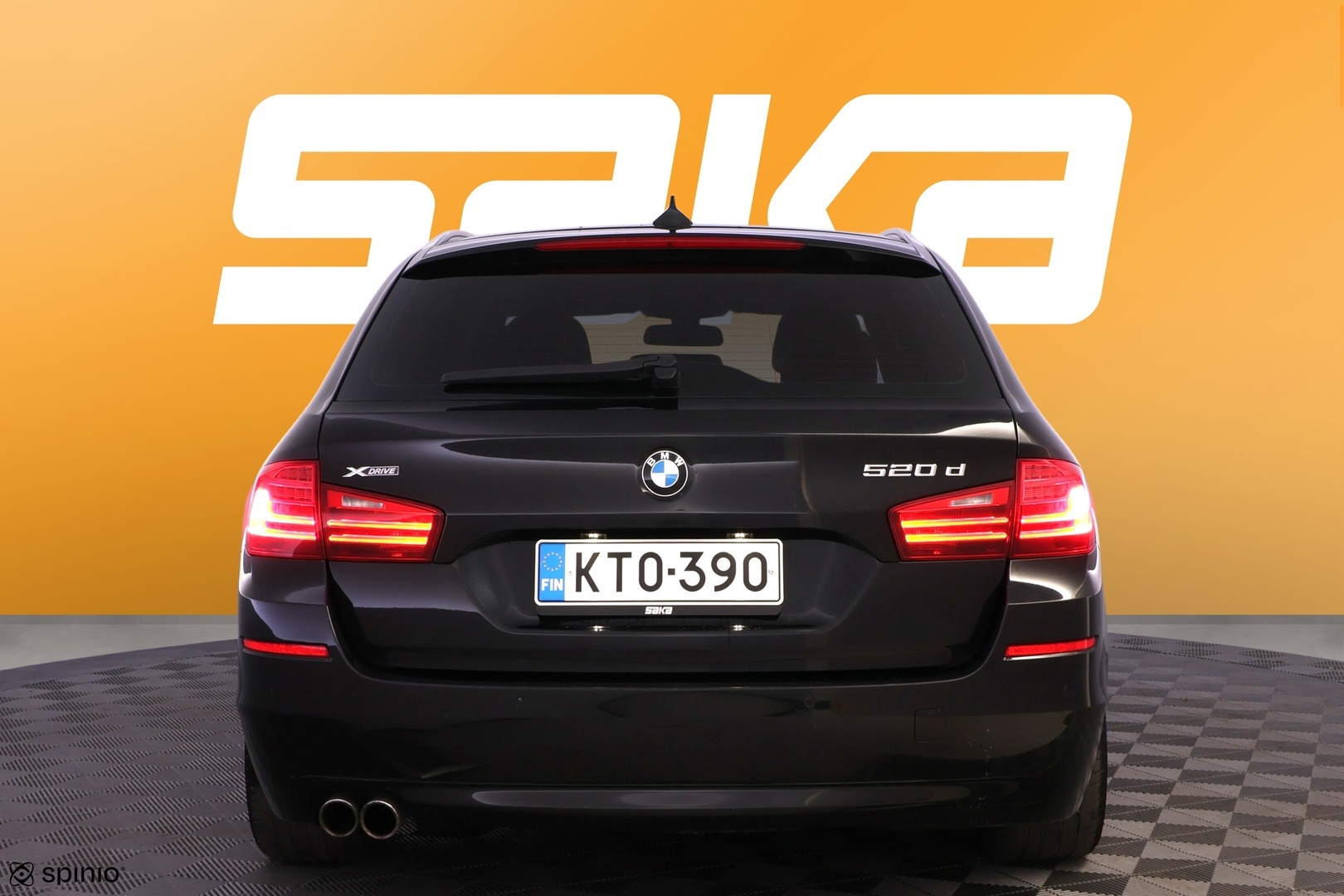 BMW 520 2015