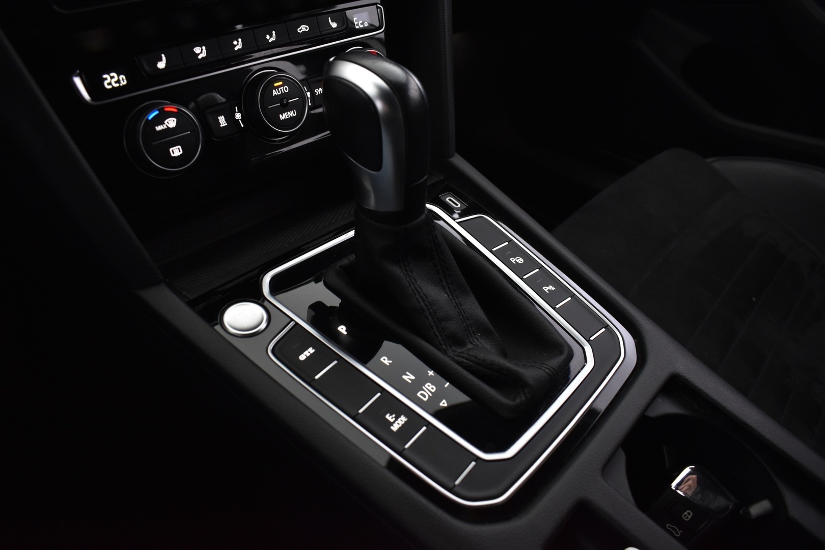 VOLKSWAGEN Passat 2020