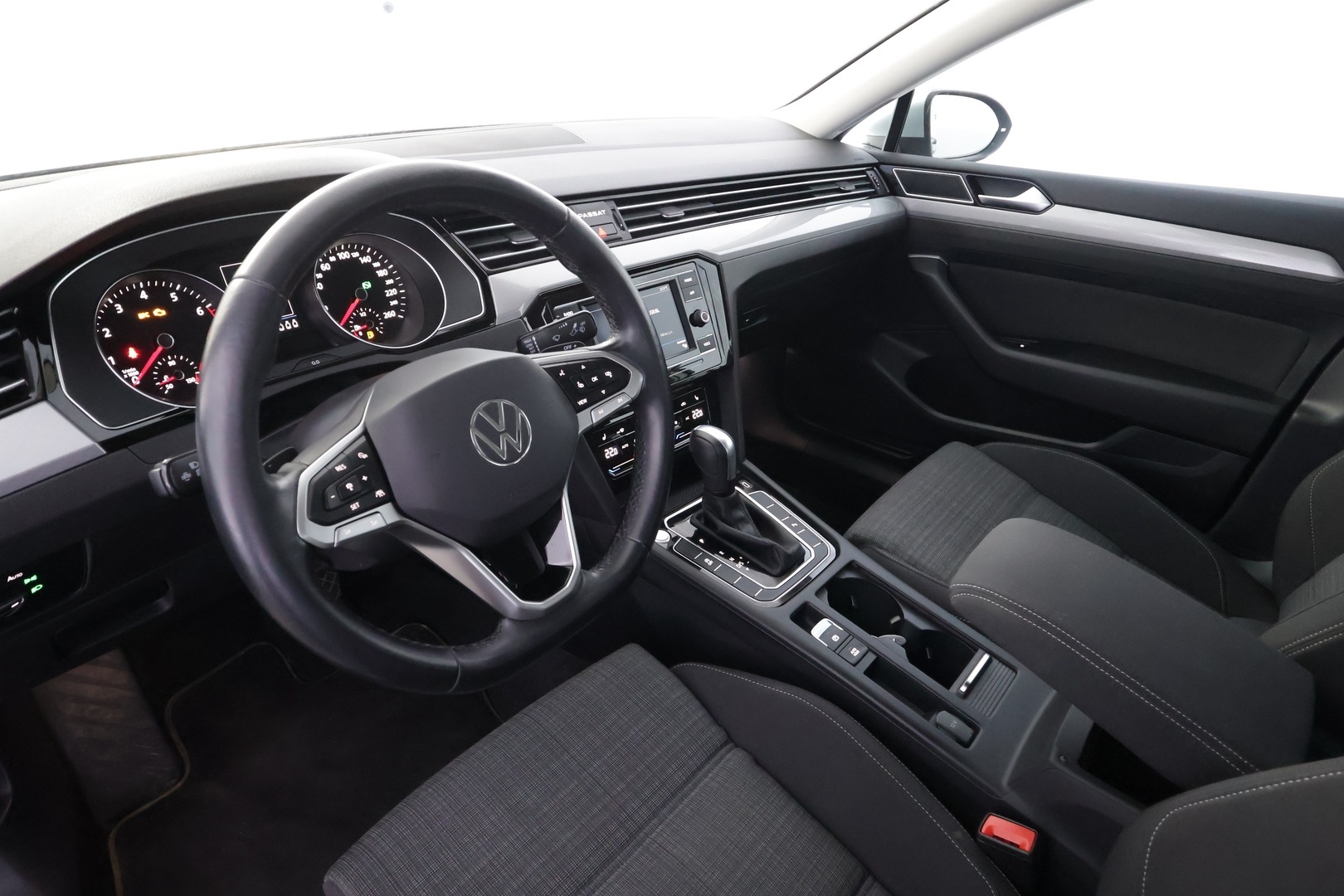 VOLKSWAGEN Passat 2021