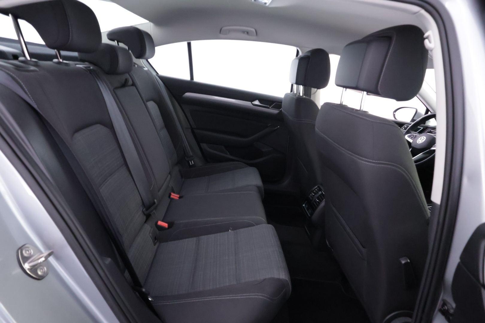 VOLKSWAGEN Passat 2021