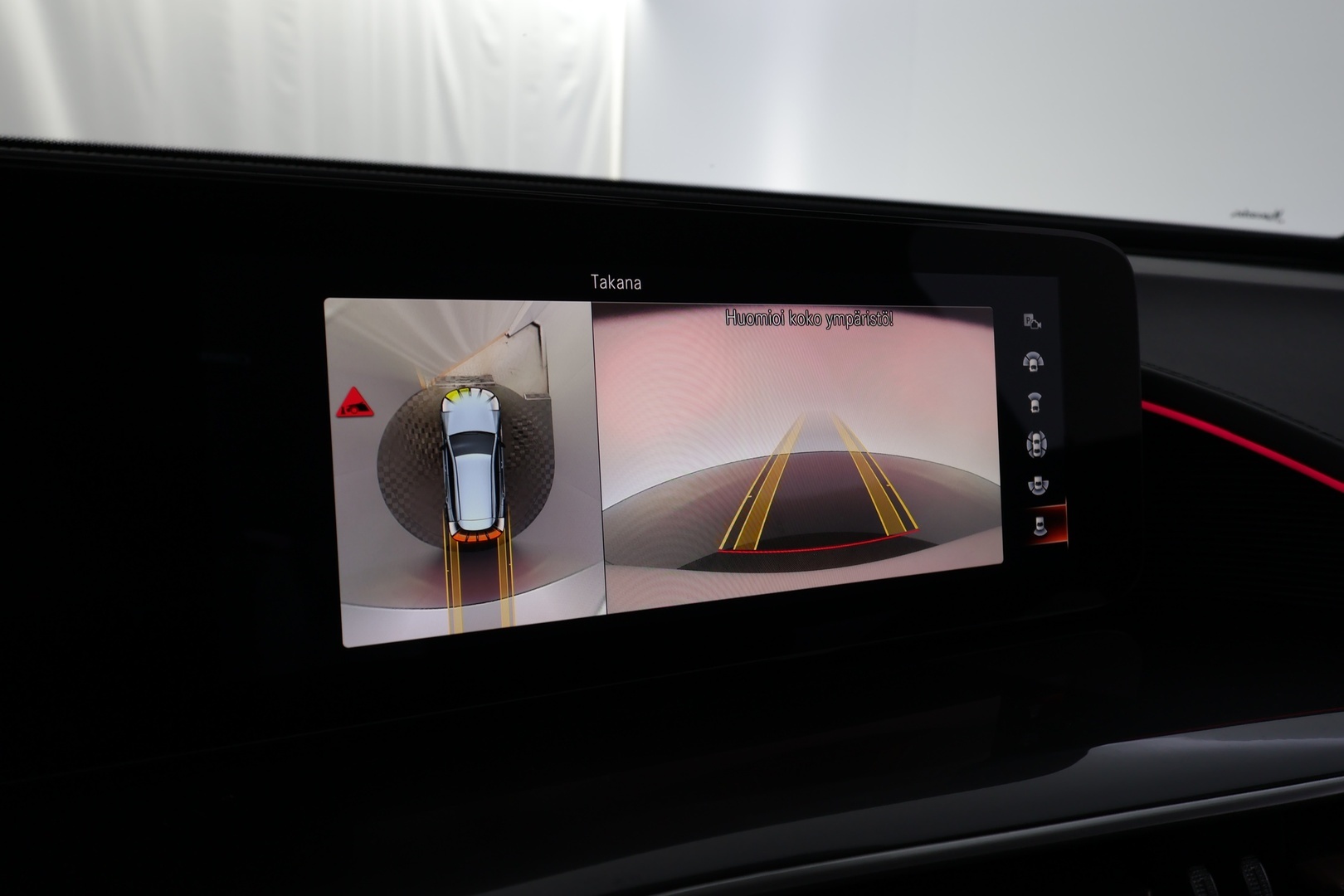 MERCEDES-BENZ EQC 2021