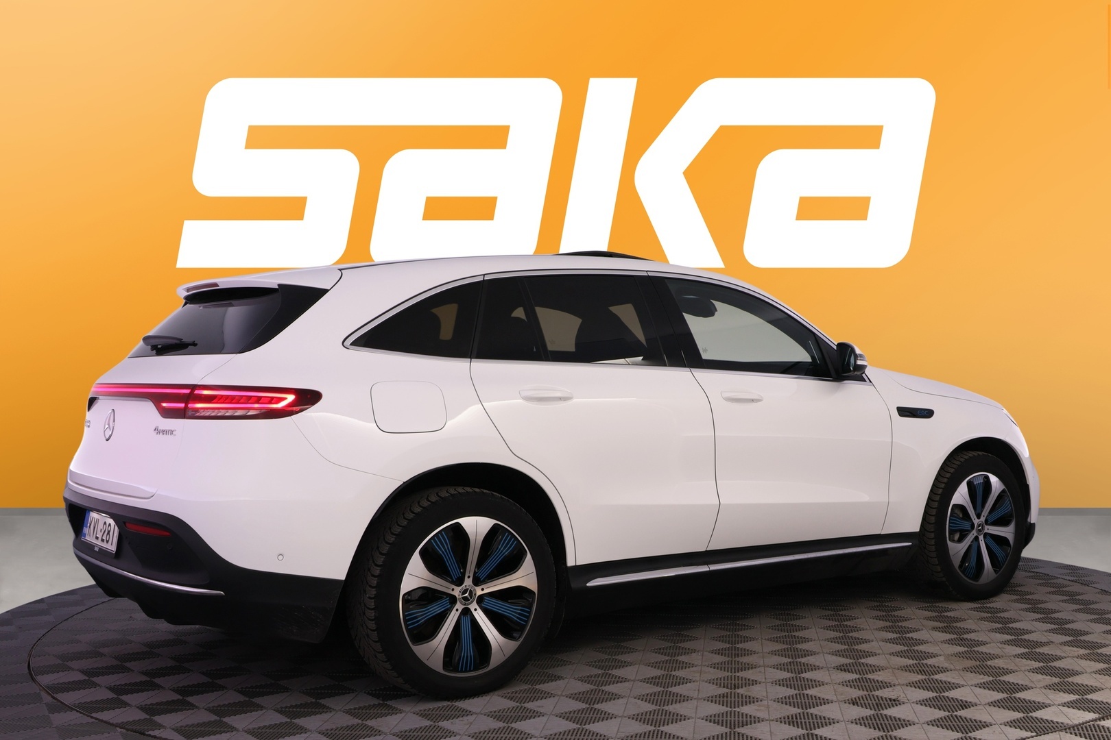 MERCEDES-BENZ EQC 2021