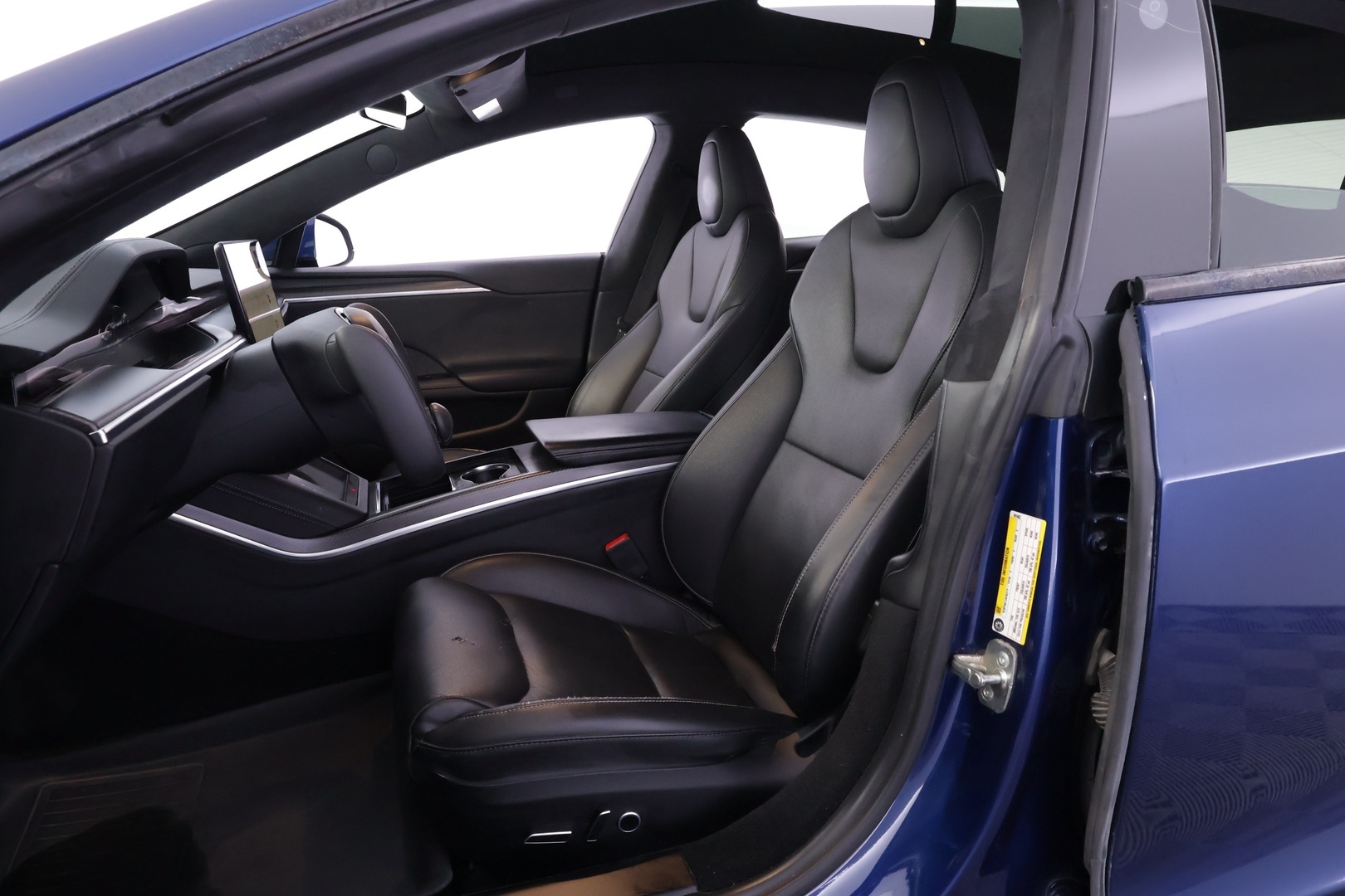 TESLA Model S 2023