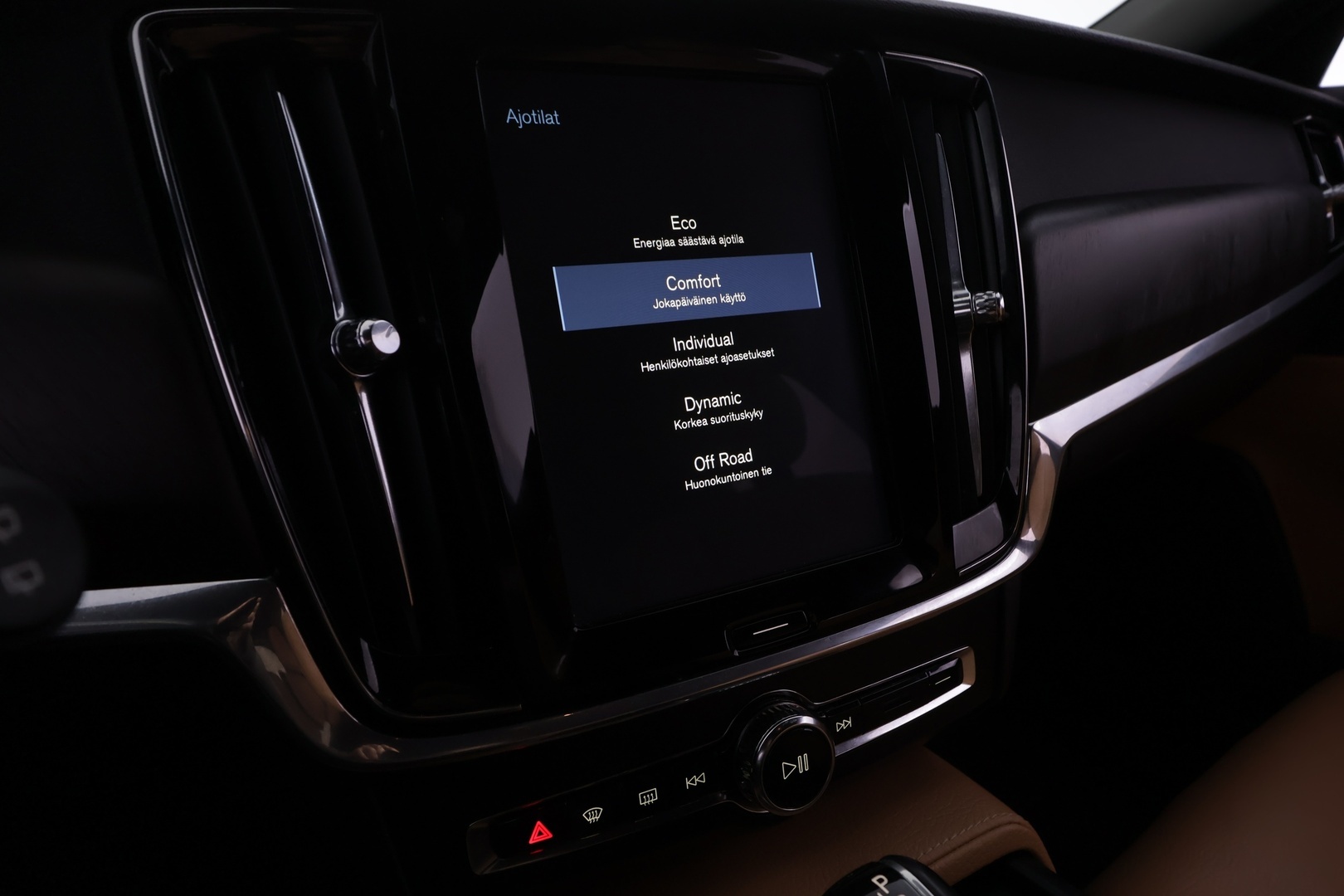 VOLVO V90 Cross Country 2018