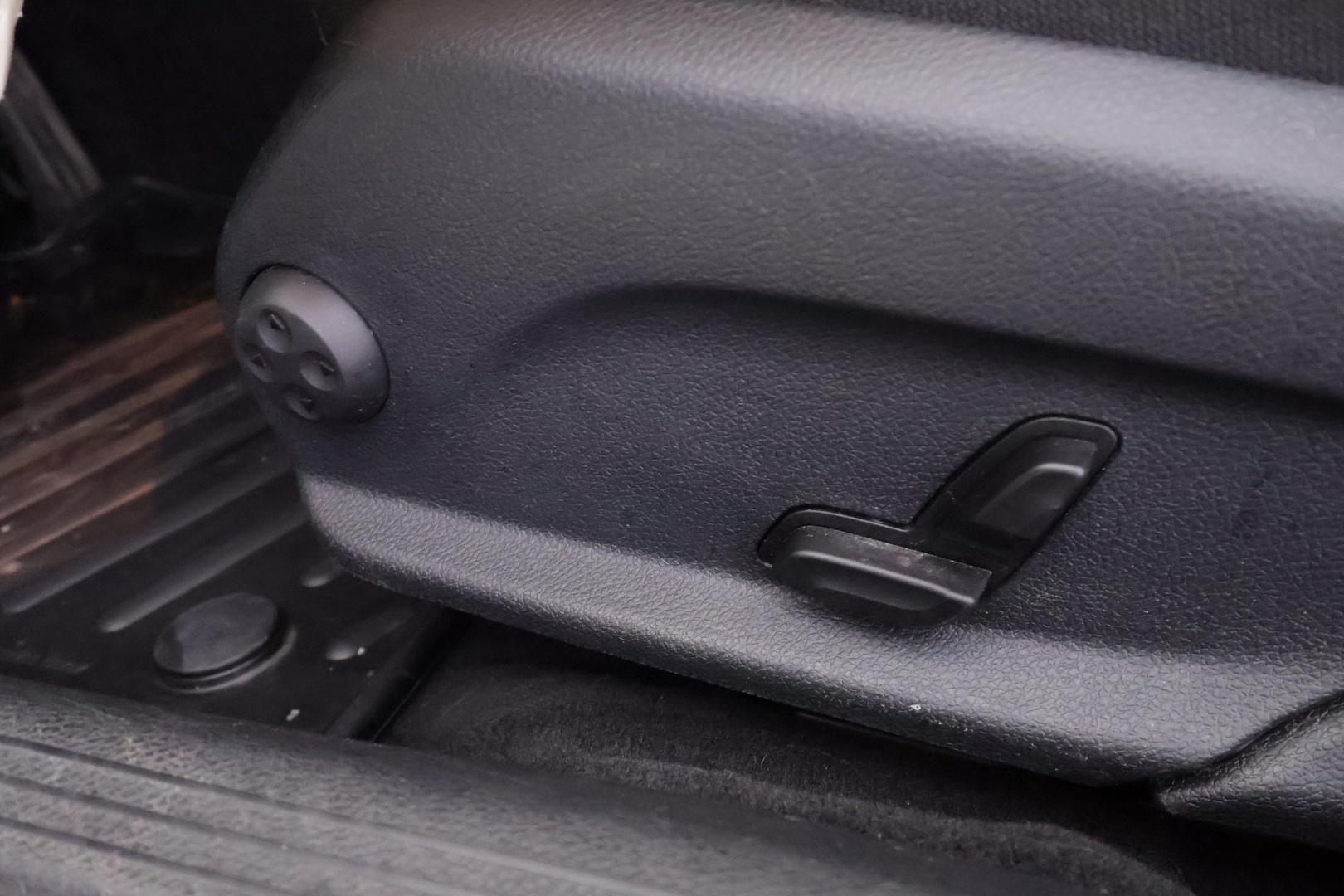 MERCEDES-BENZ C 2016