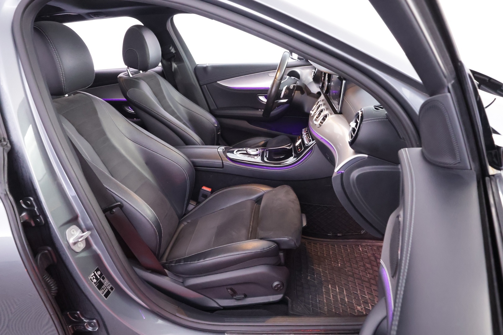 MERCEDES-BENZ E 2017