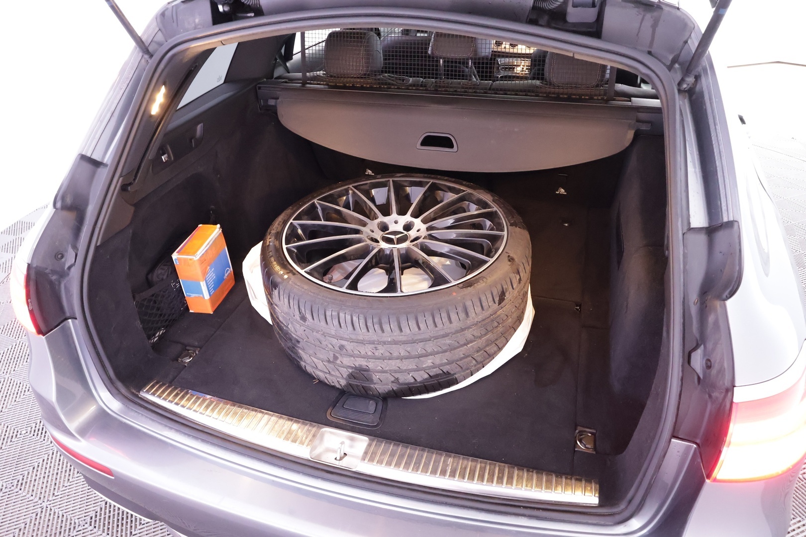 MERCEDES-BENZ E 2017