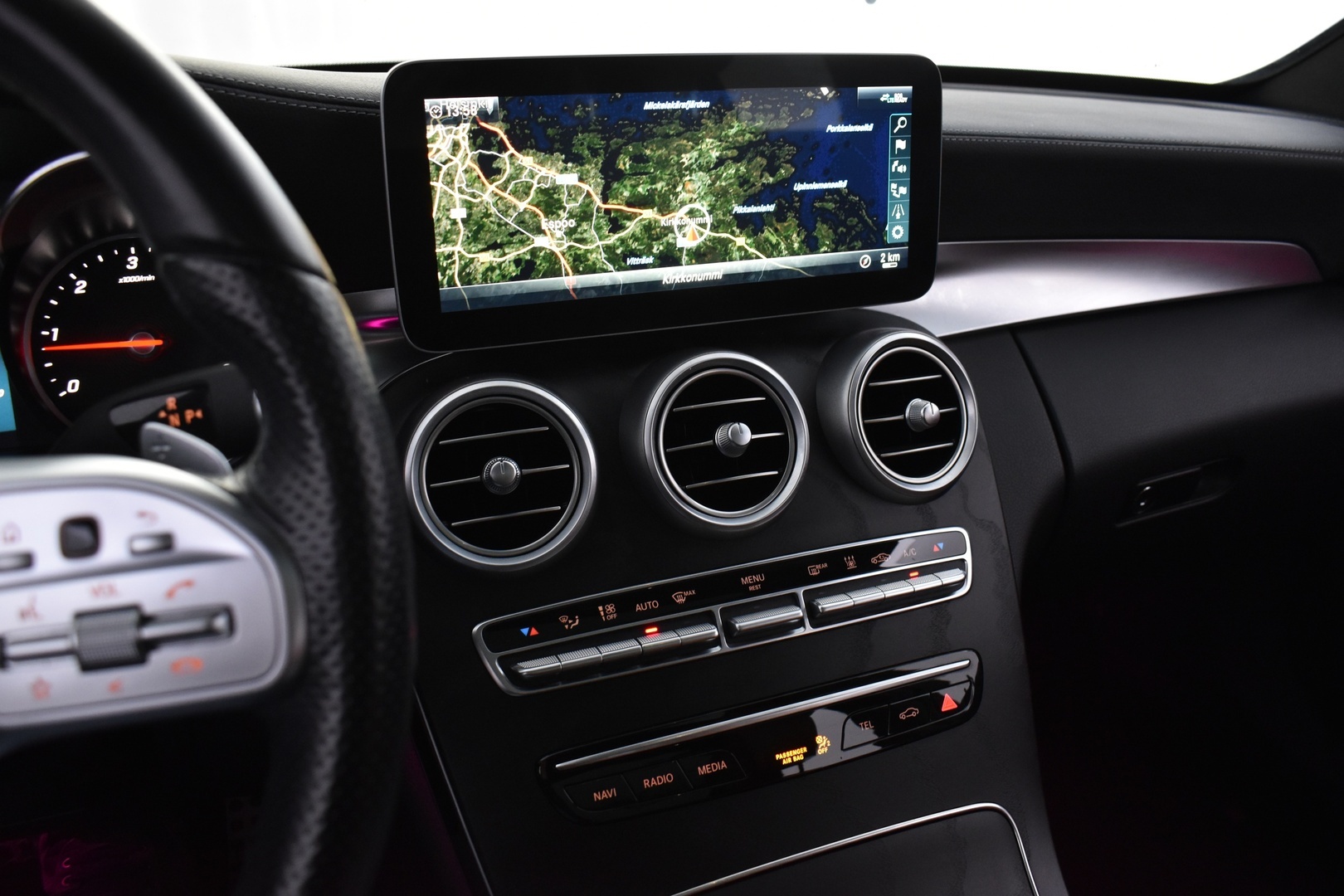 MERCEDES-BENZ C 2020