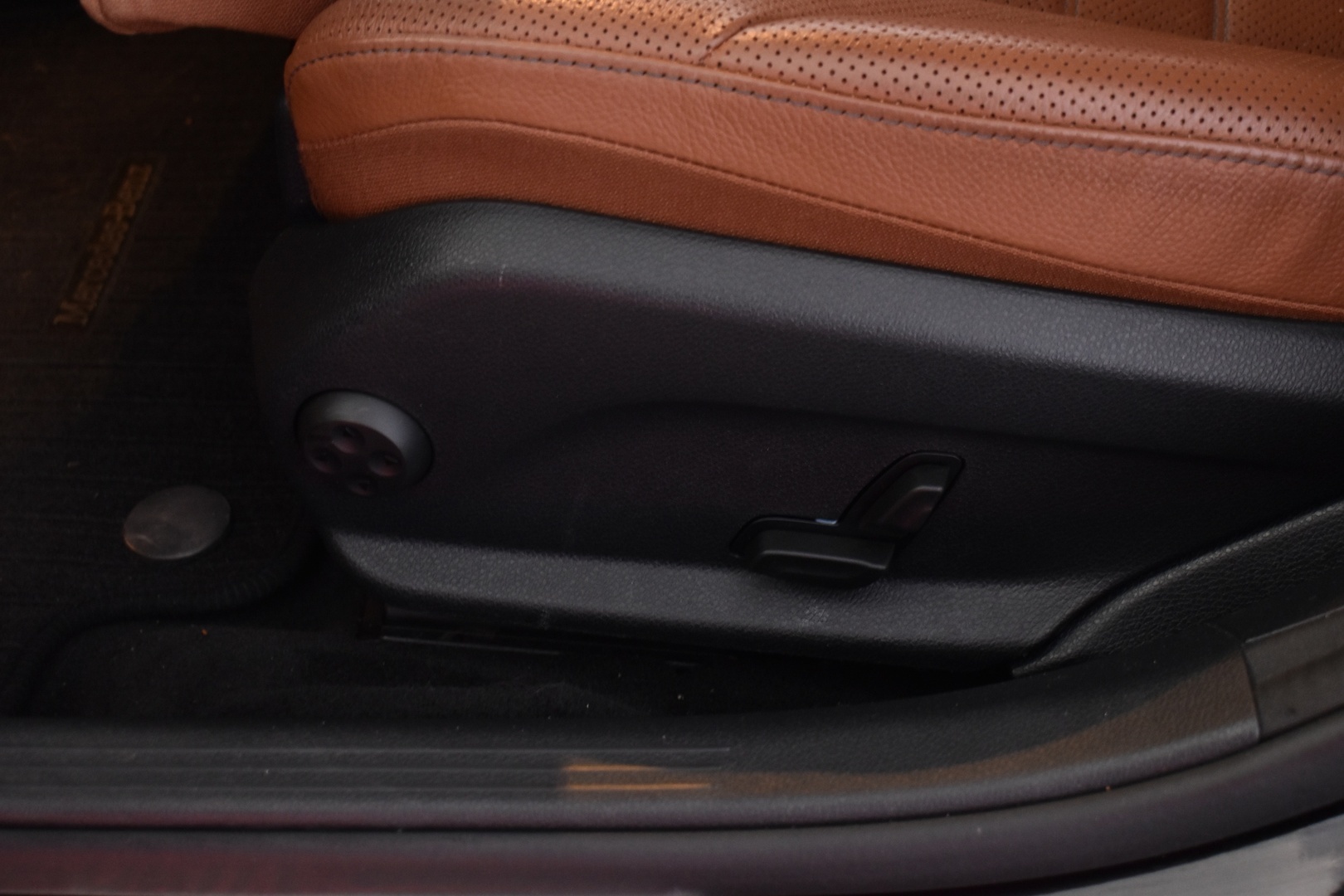 MERCEDES-BENZ C 2020