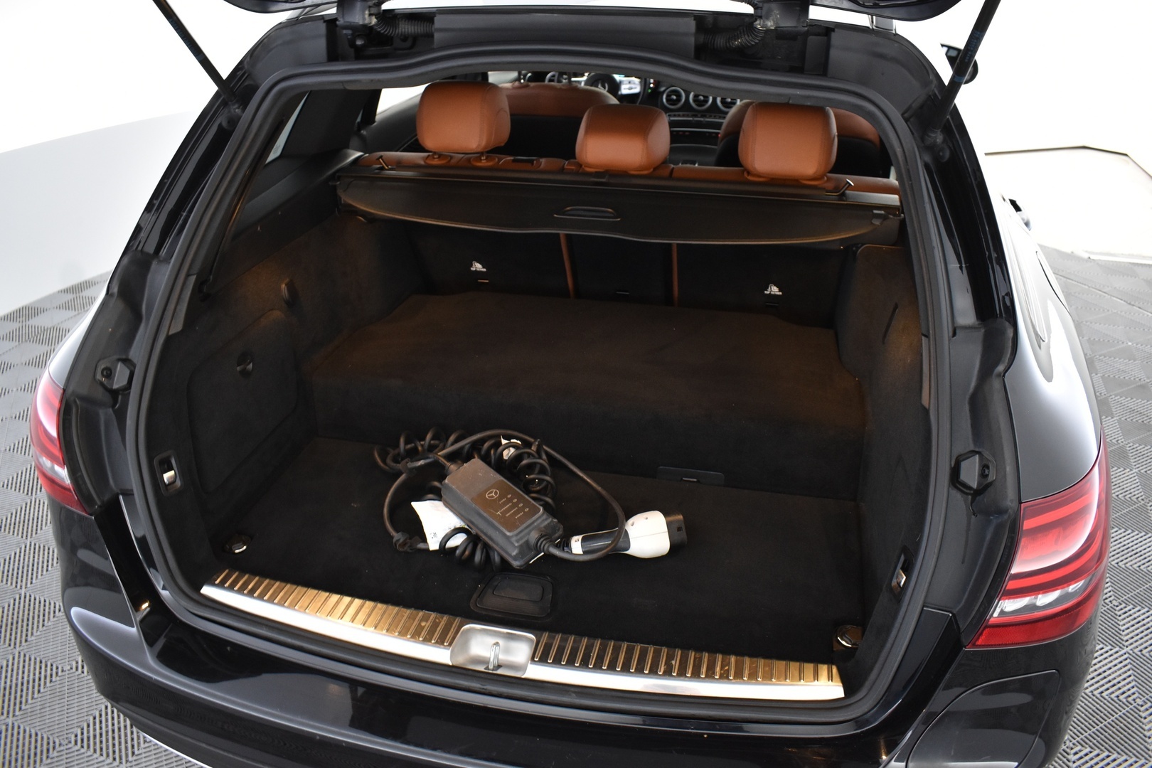 MERCEDES-BENZ C 2020