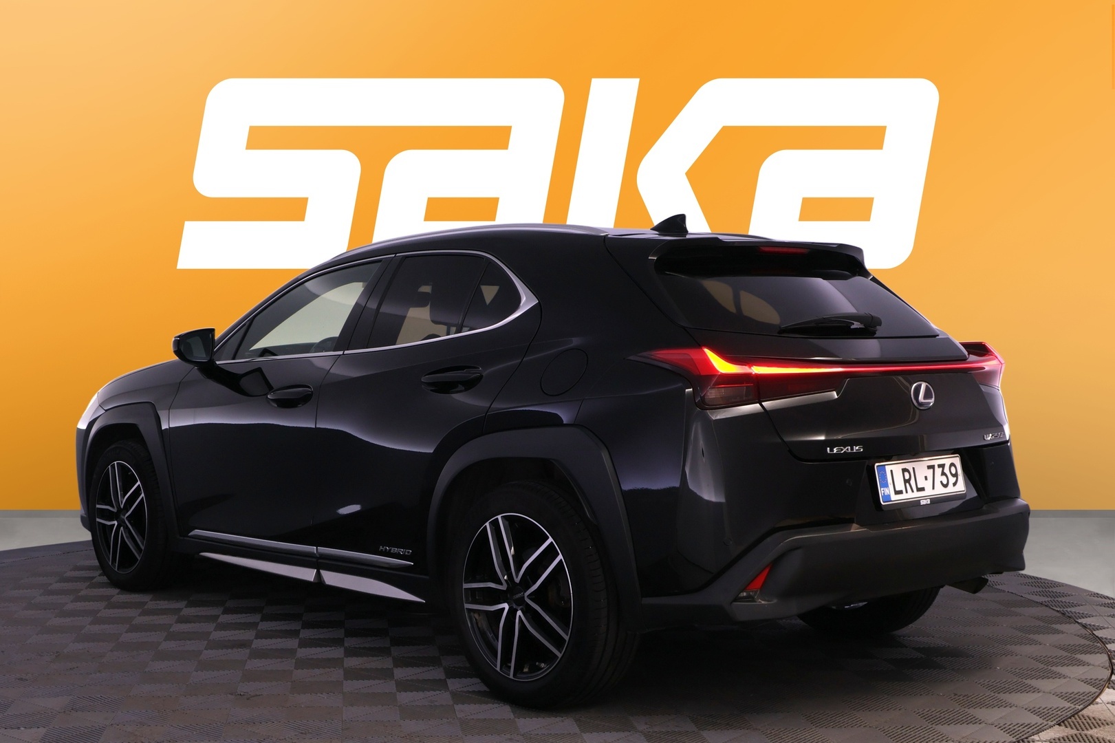 LEXUS UX 2020