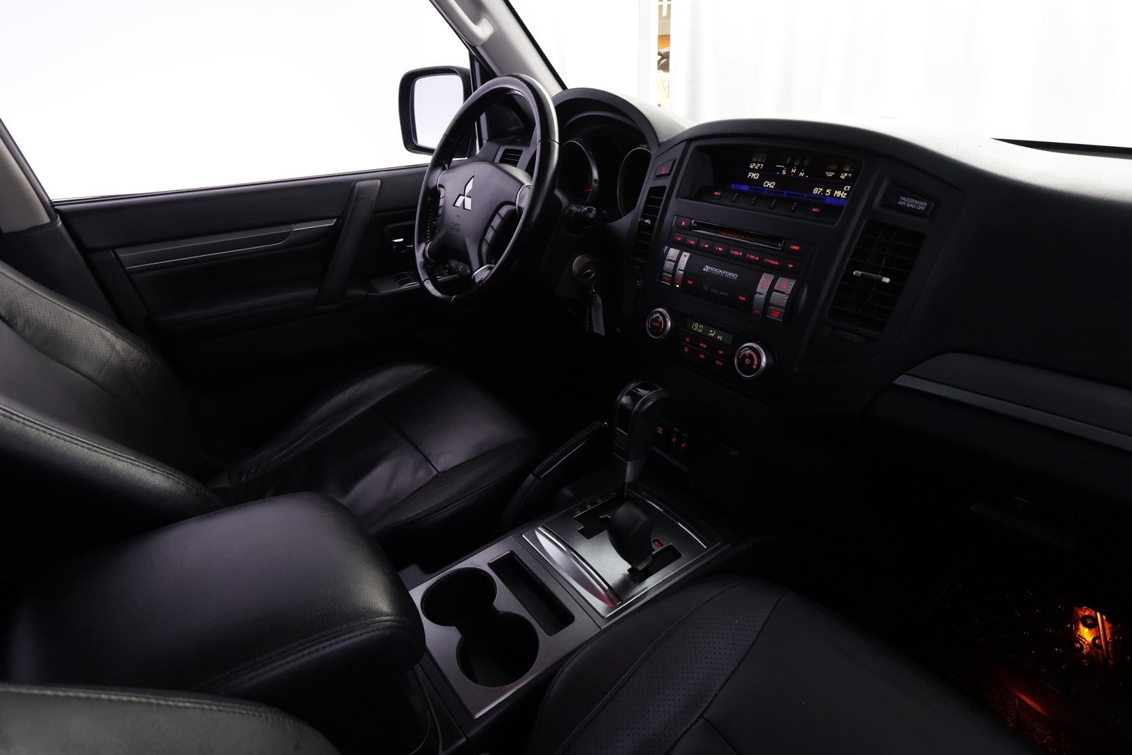 MITSUBISHI Pajero 2010