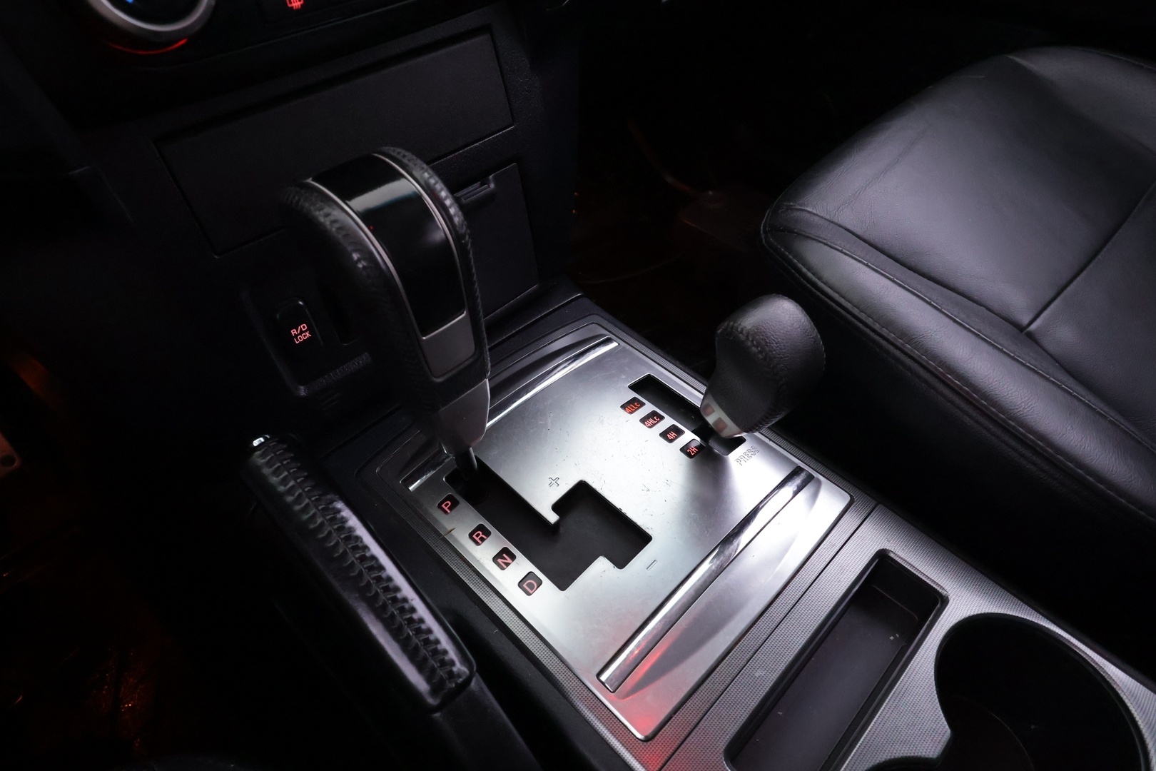 MITSUBISHI Pajero 2010