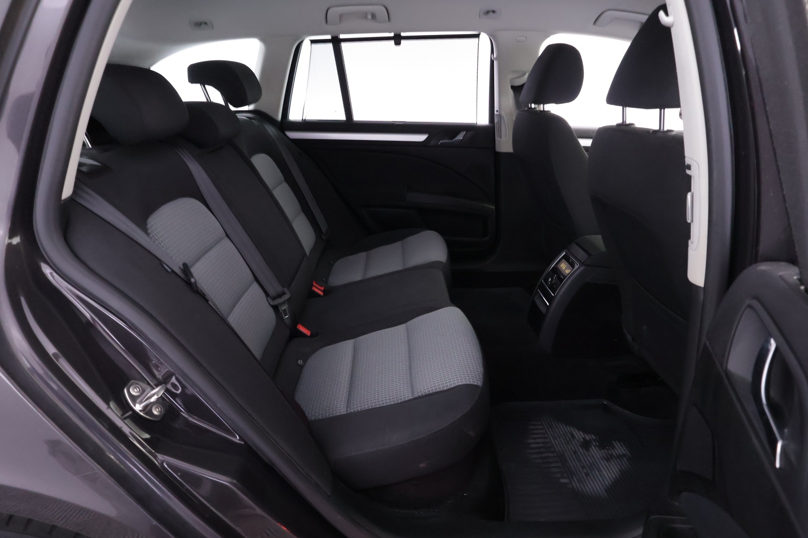 SKODA Superb 2010