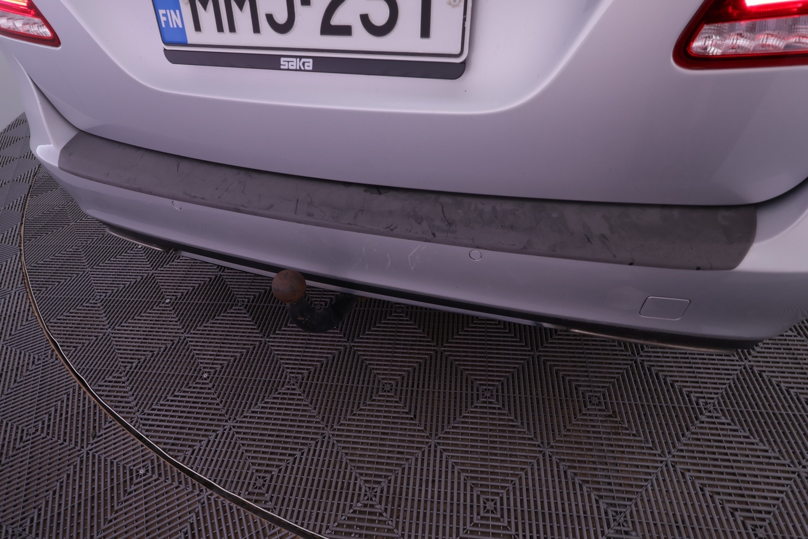 MERCEDES-BENZ E 2015
