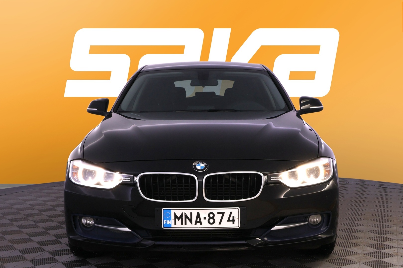 BMW 318 2014