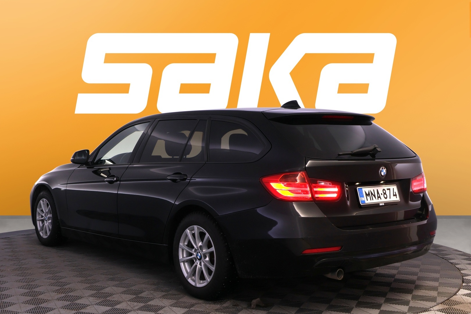 BMW 318 2014
