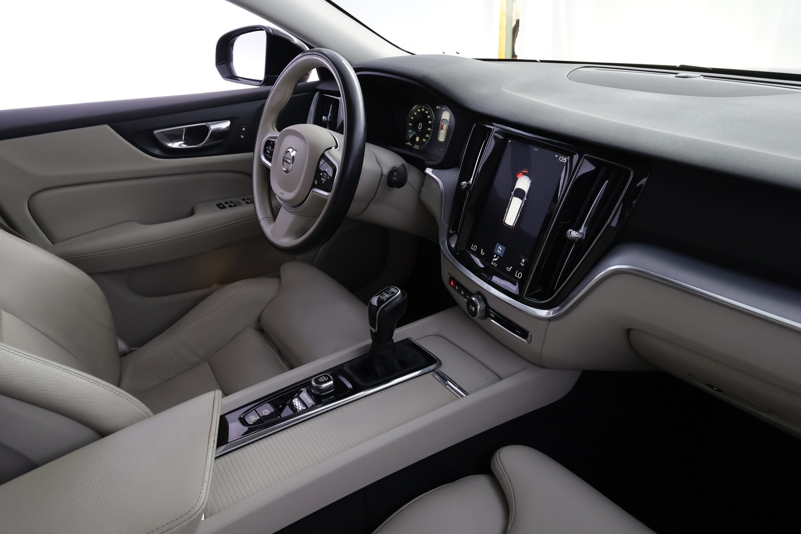 VOLVO V60 2019
