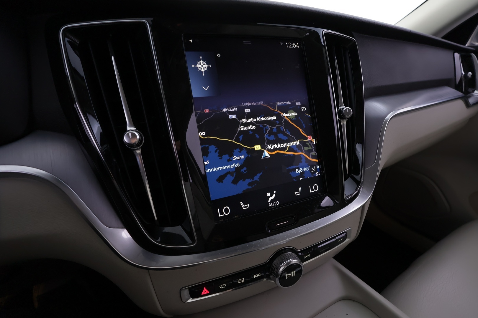 VOLVO V60 2019