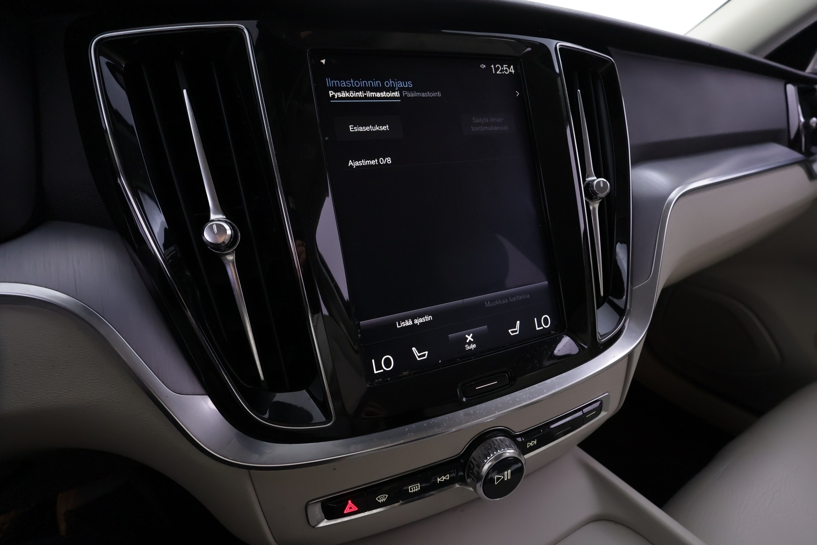 VOLVO V60 2019
