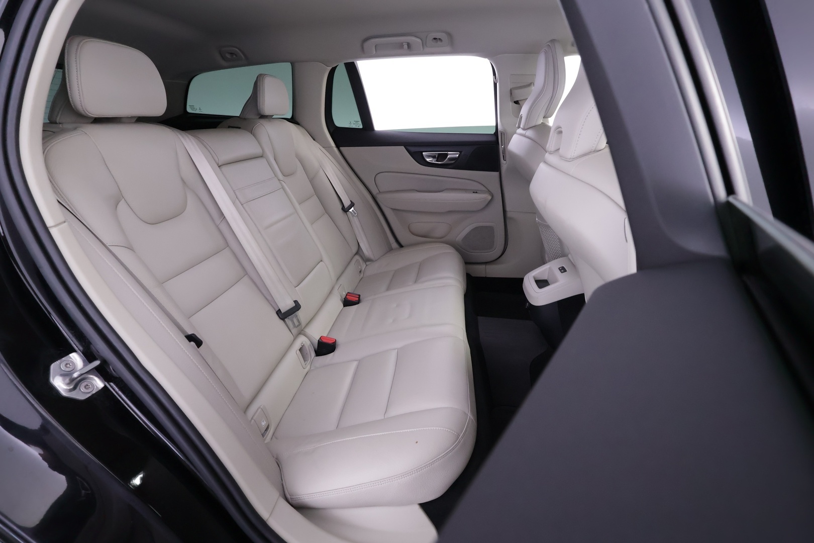 VOLVO V60 2019