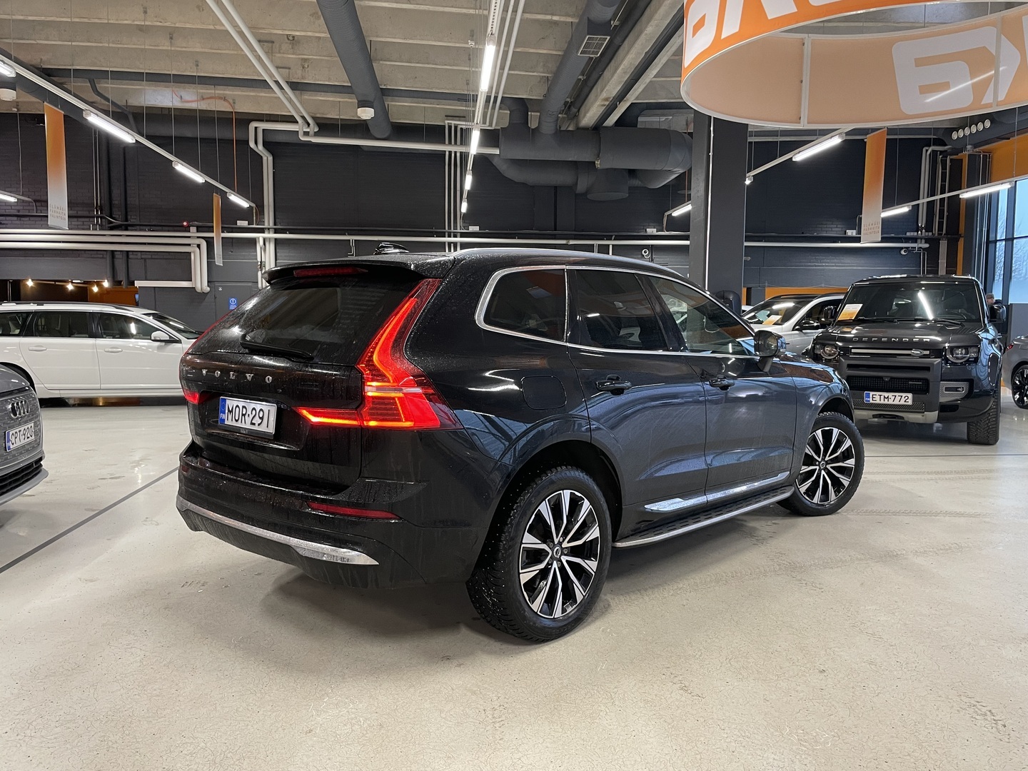 VOLVO XC60 2023