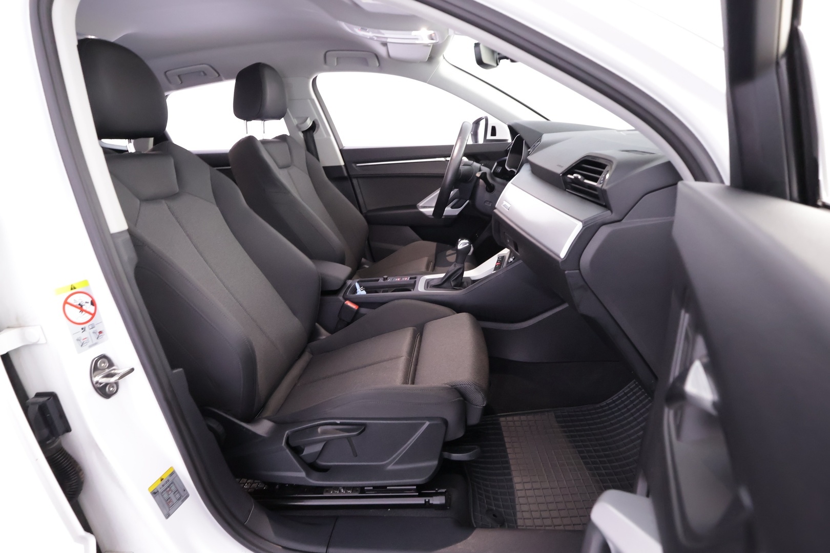 AUDI Q3 2023