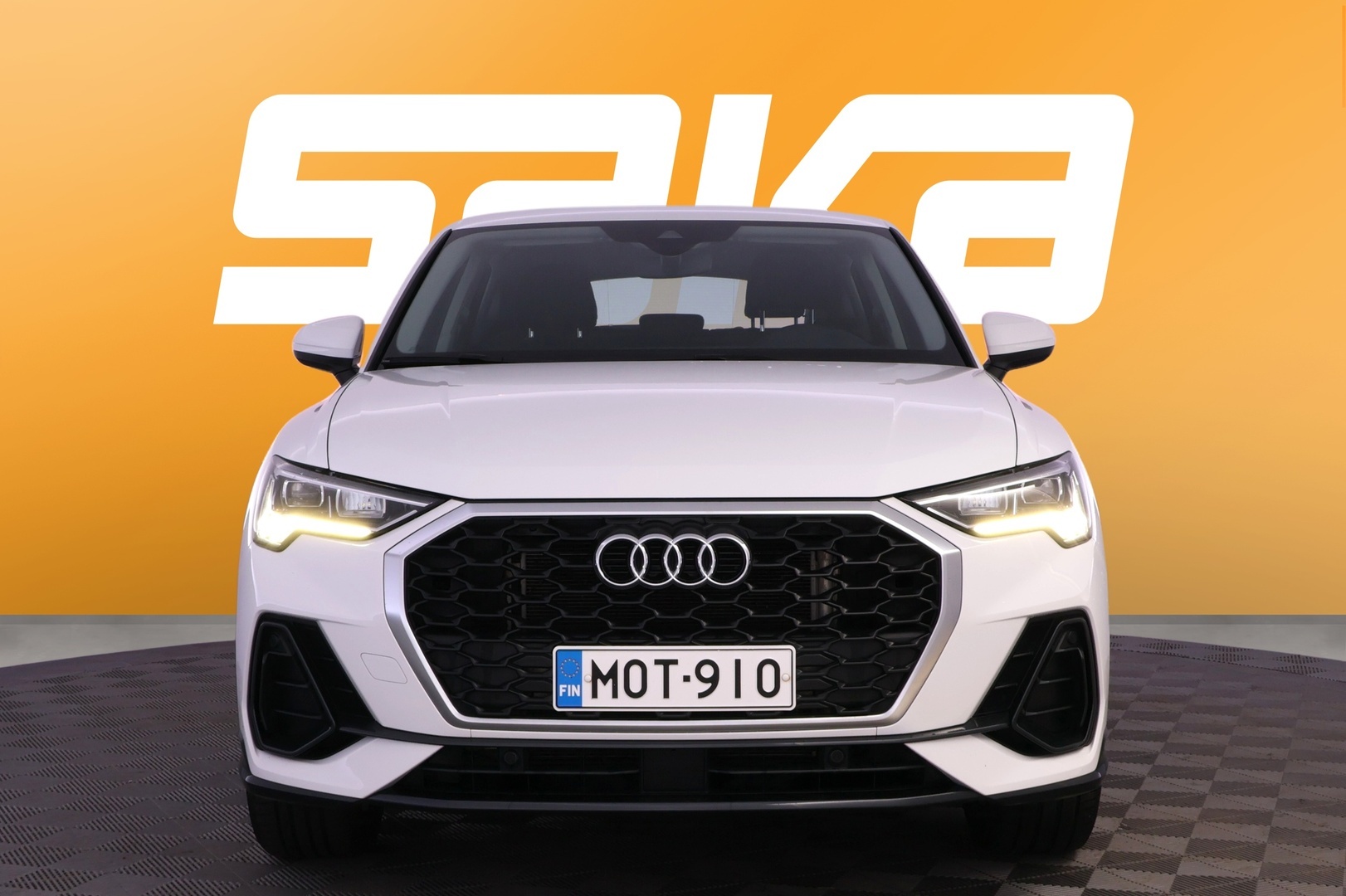 AUDI Q3 2023