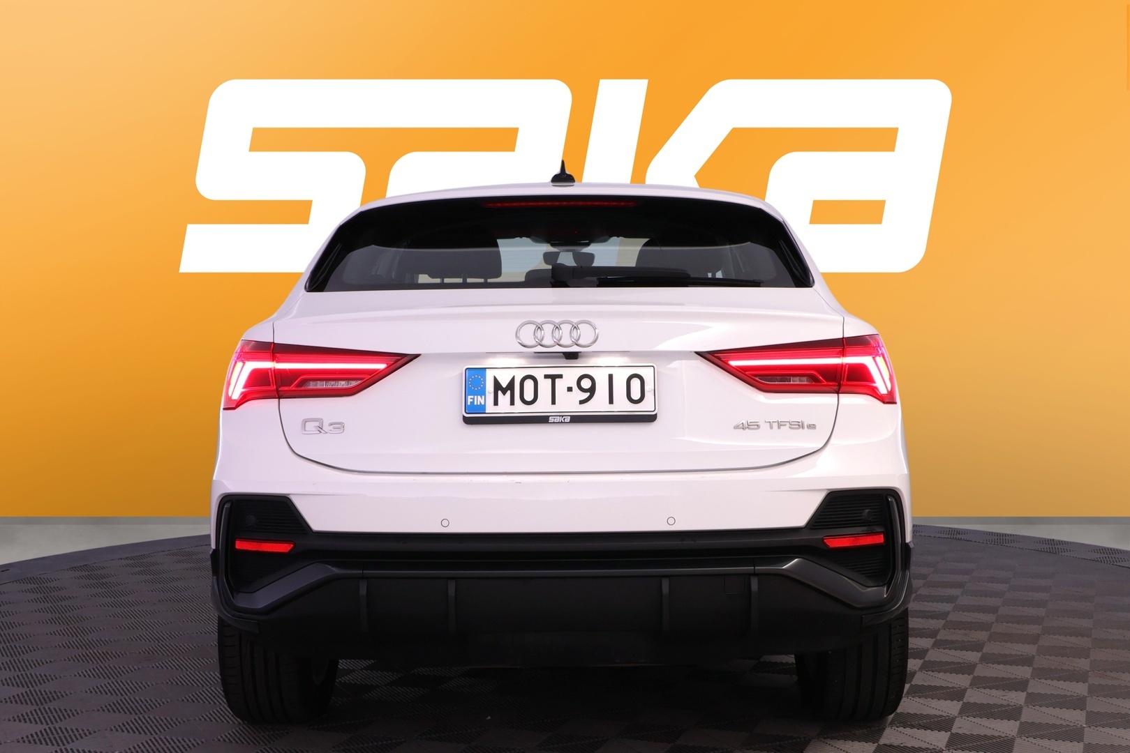 AUDI Q3 2023
