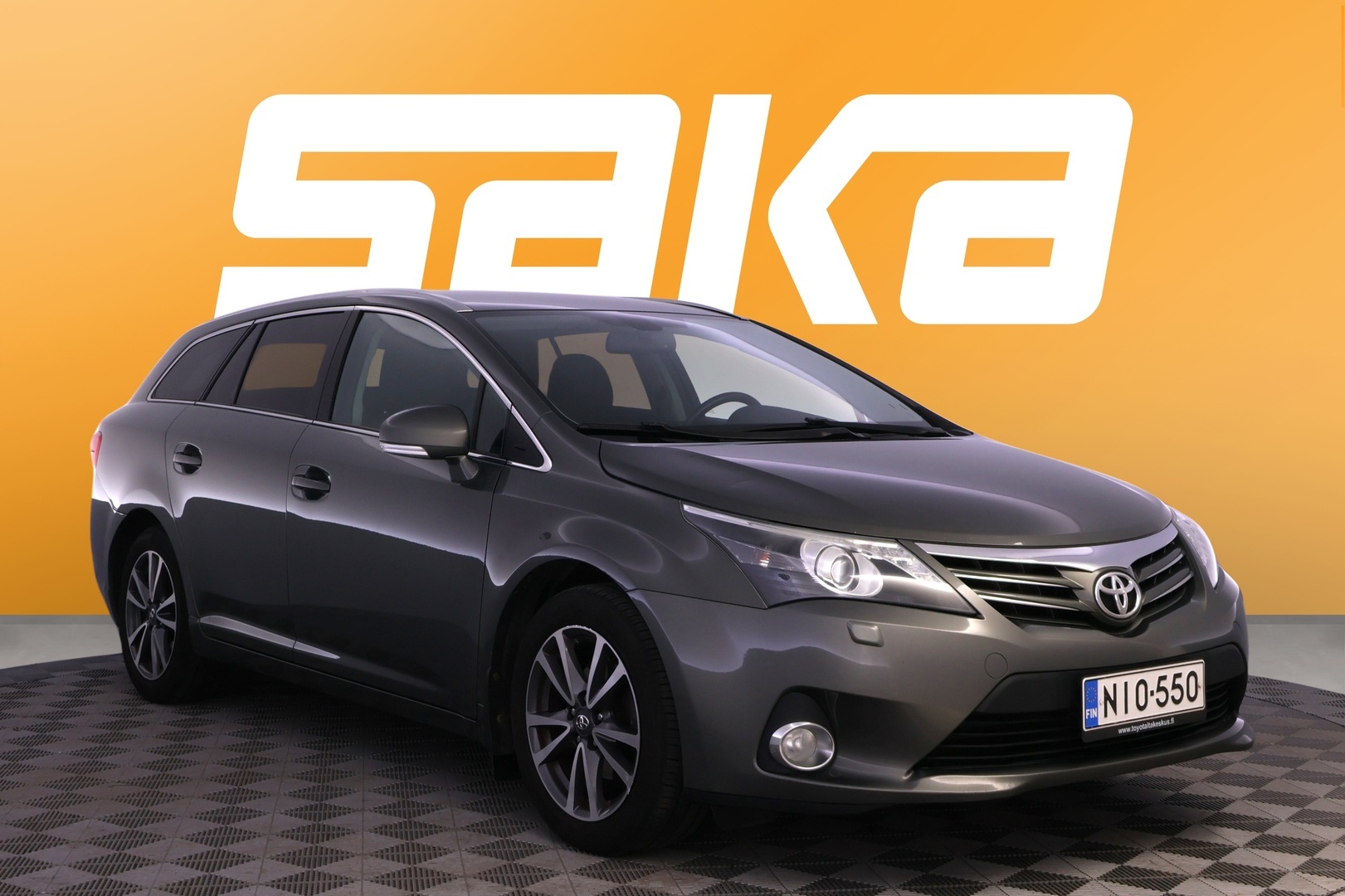 TOYOTA Avensis 2012