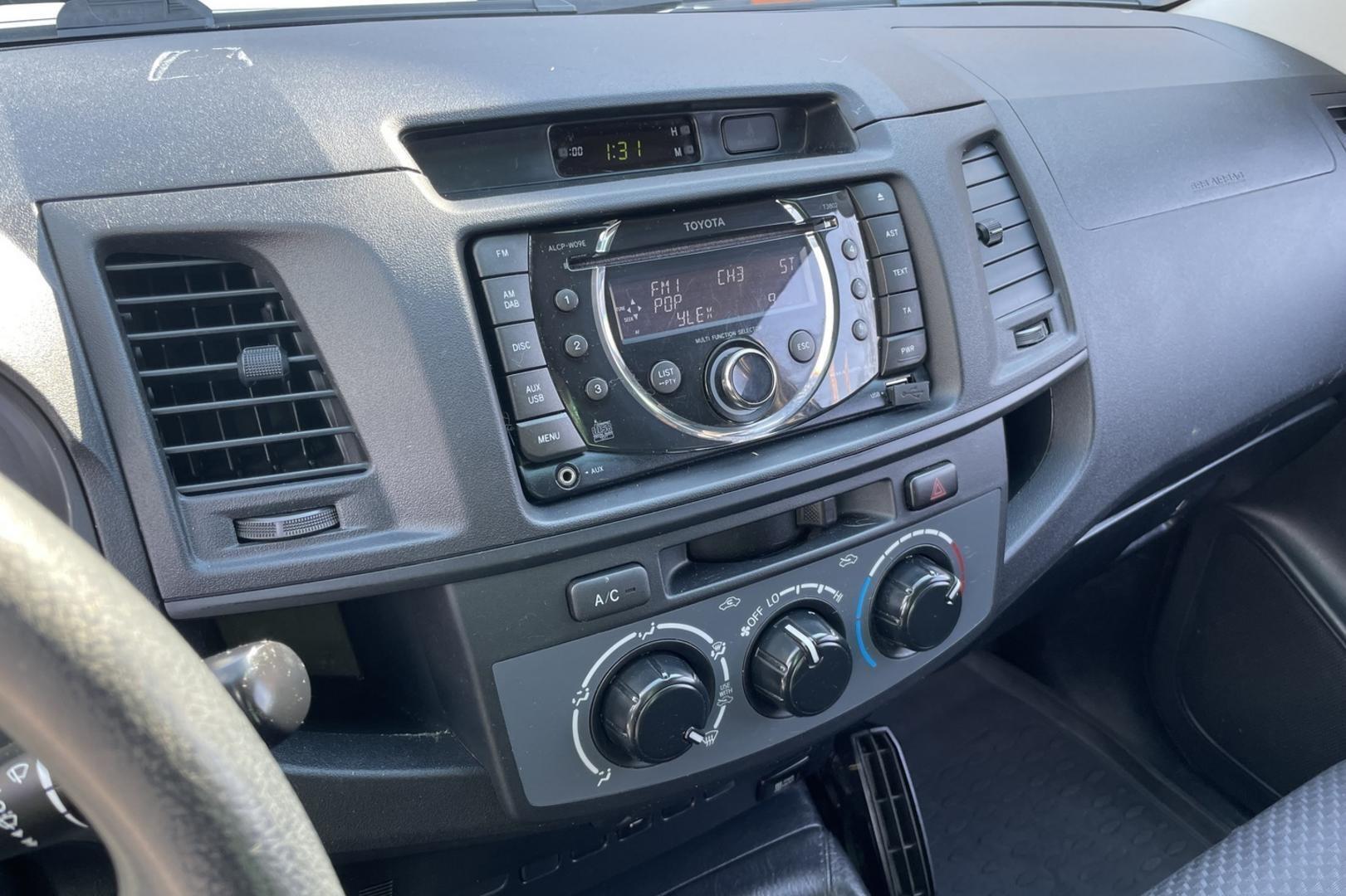 TOYOTA Hilux 2015