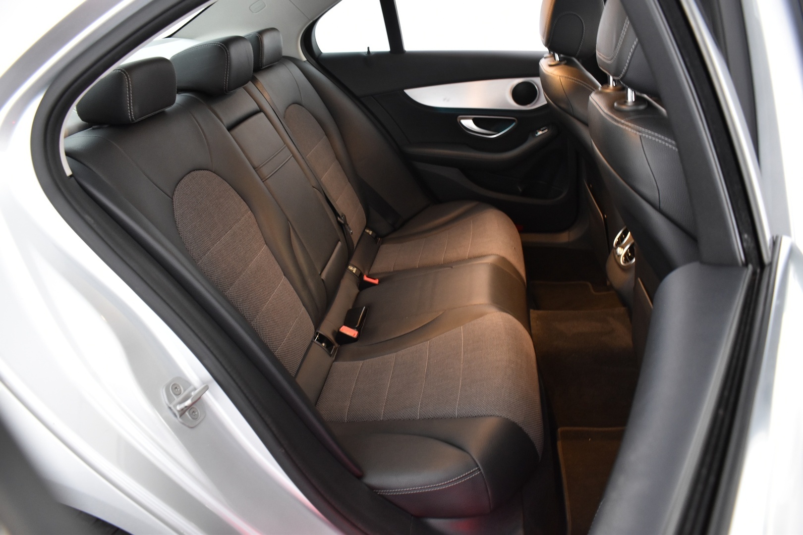 MERCEDES-BENZ C 2015