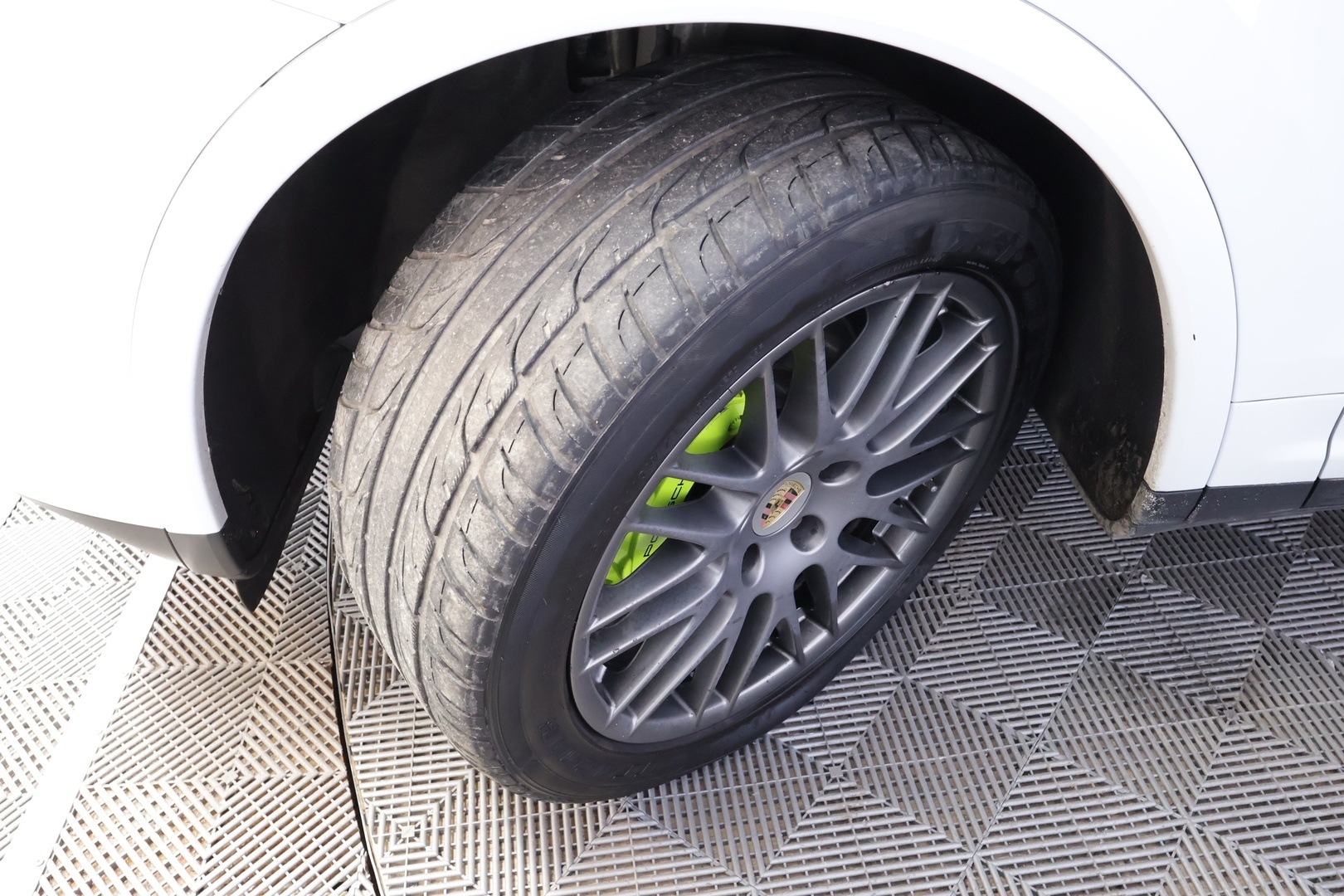 PORSCHE Cayenne 2017