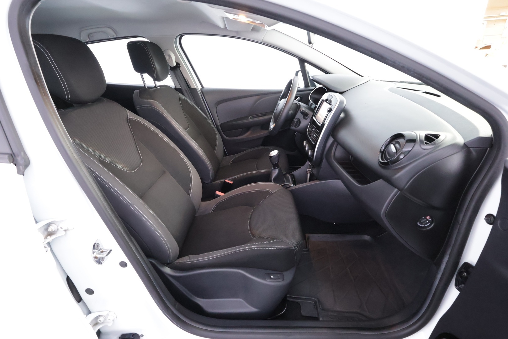 RENAULT Clio 2018