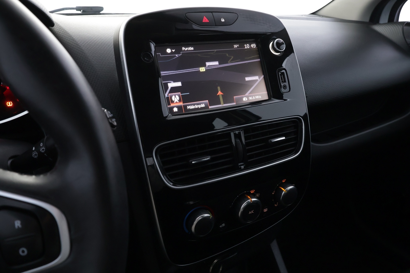 RENAULT Clio 2018