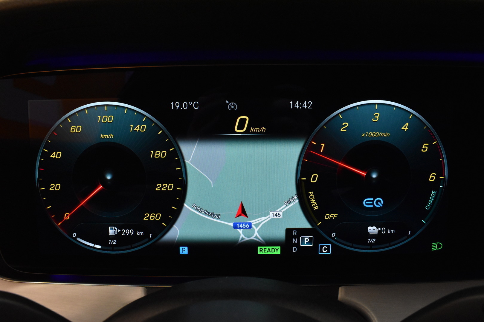 MERCEDES-BENZ E 2021