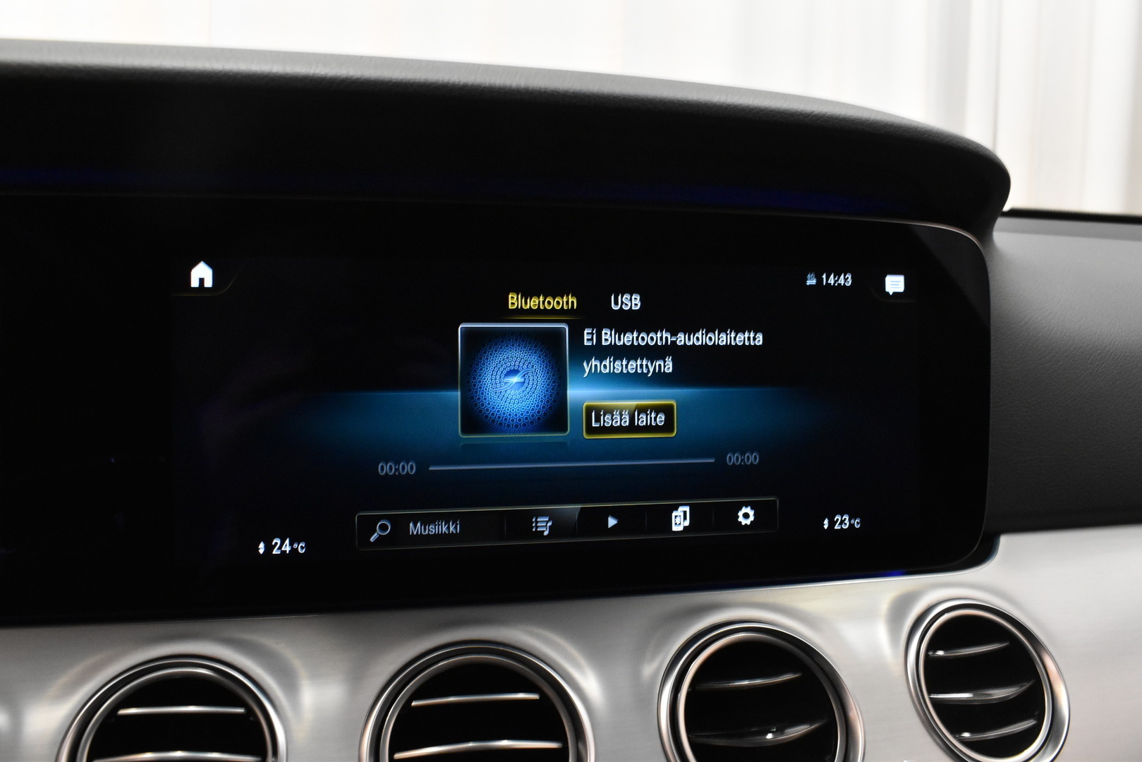 MERCEDES-BENZ E 2021