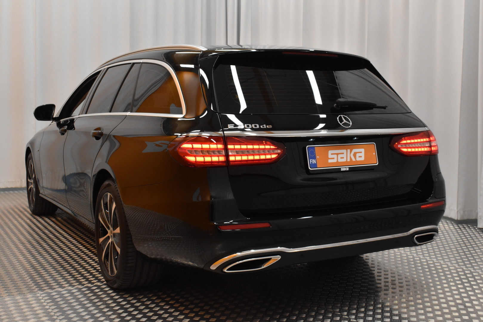 MERCEDES-BENZ E 2021