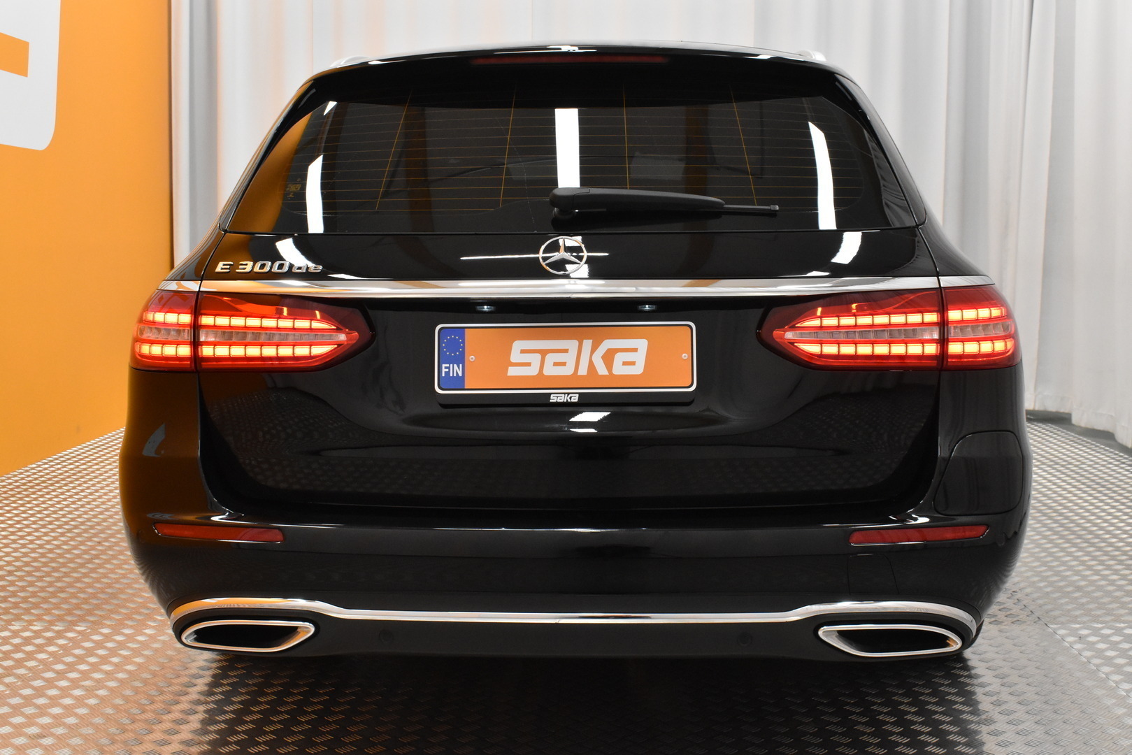 MERCEDES-BENZ E 2021