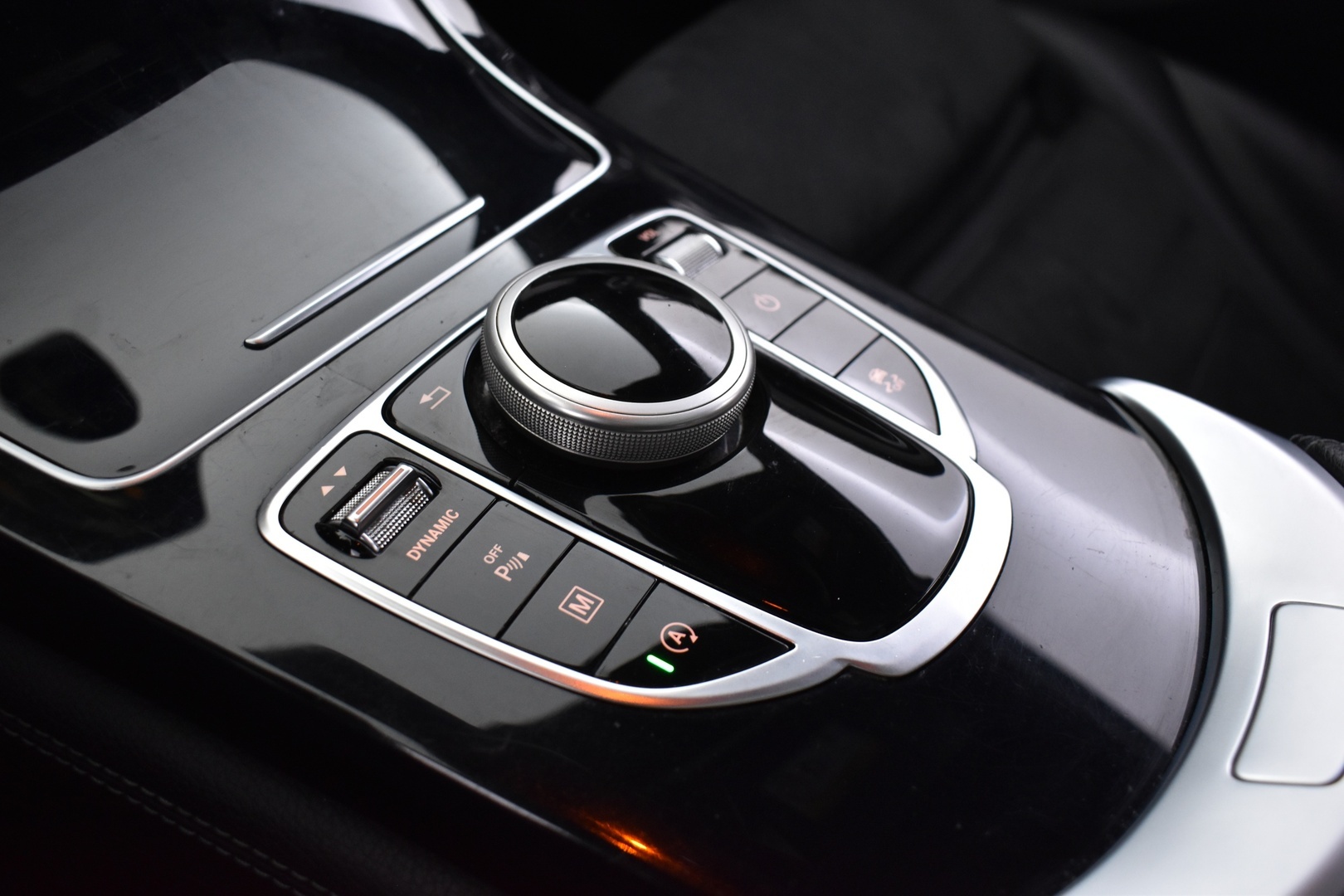 MERCEDES-BENZ GLC 2016