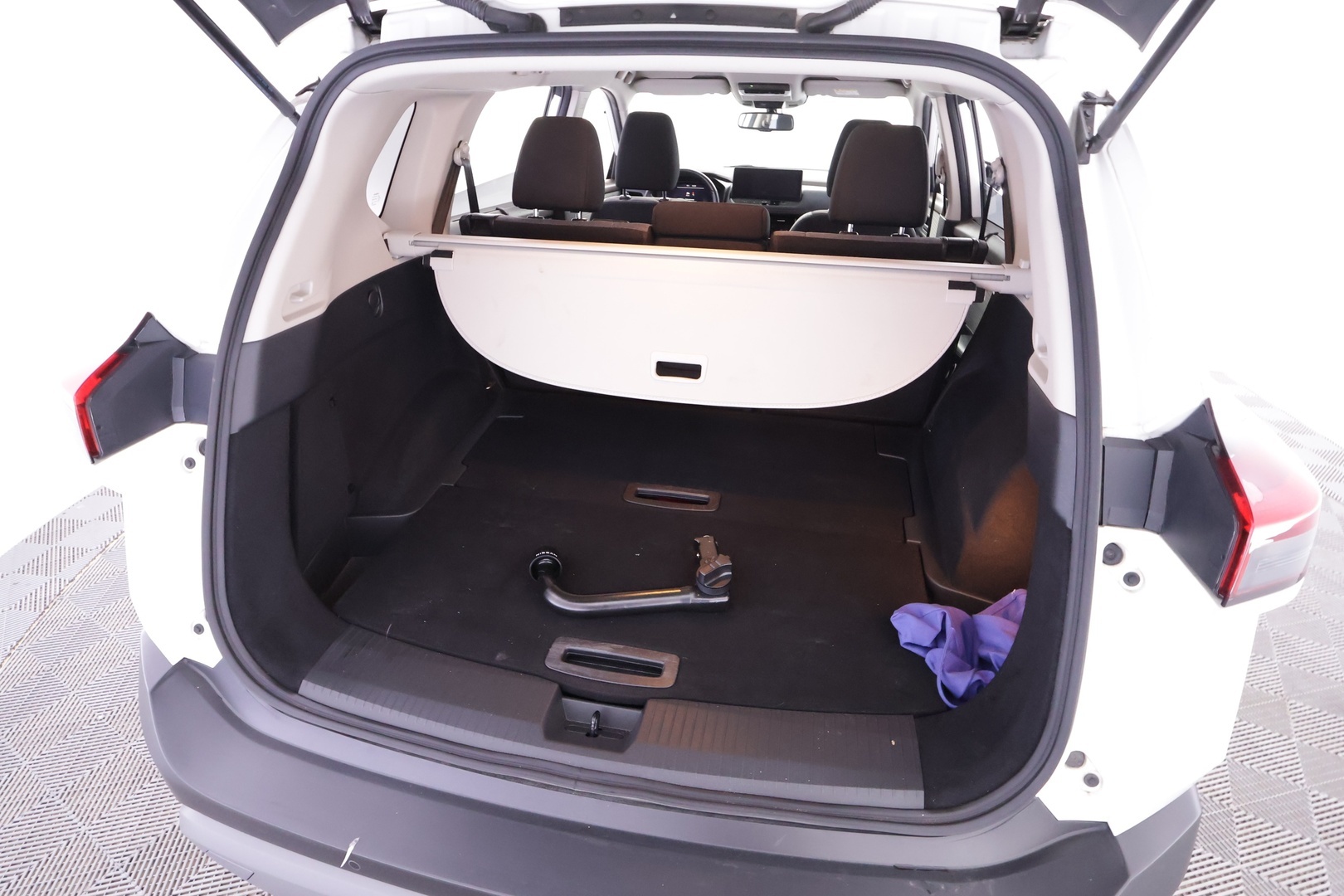NISSAN X-Trail 2024