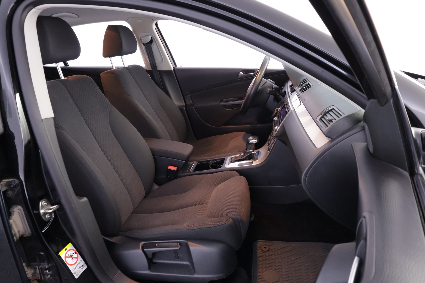 VOLKSWAGEN Passat 2010