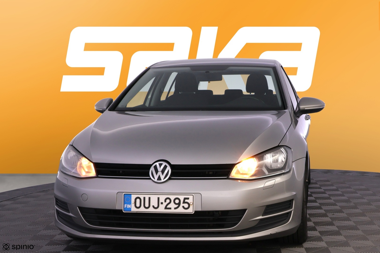 VOLKSWAGEN Golf 2014