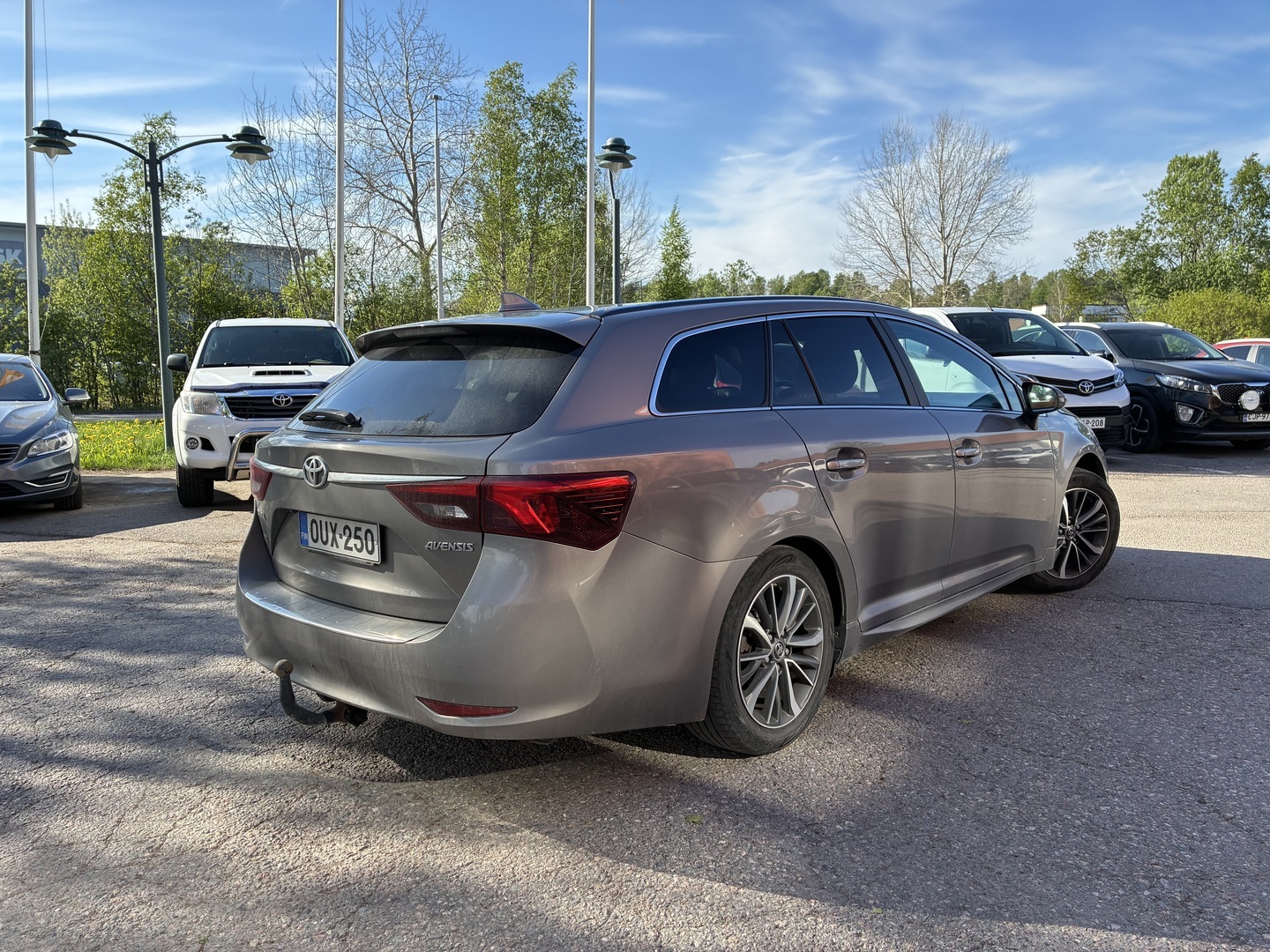TOYOTA Avensis 2016