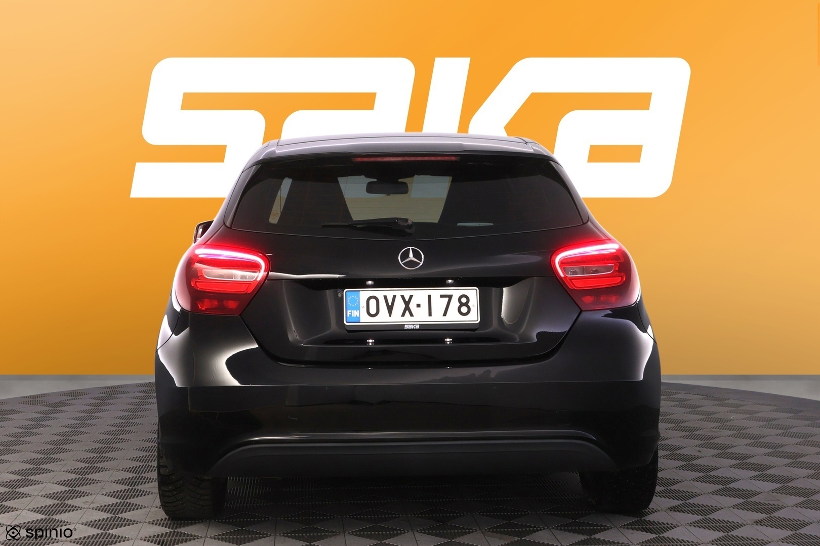 MERCEDES-BENZ A 2018