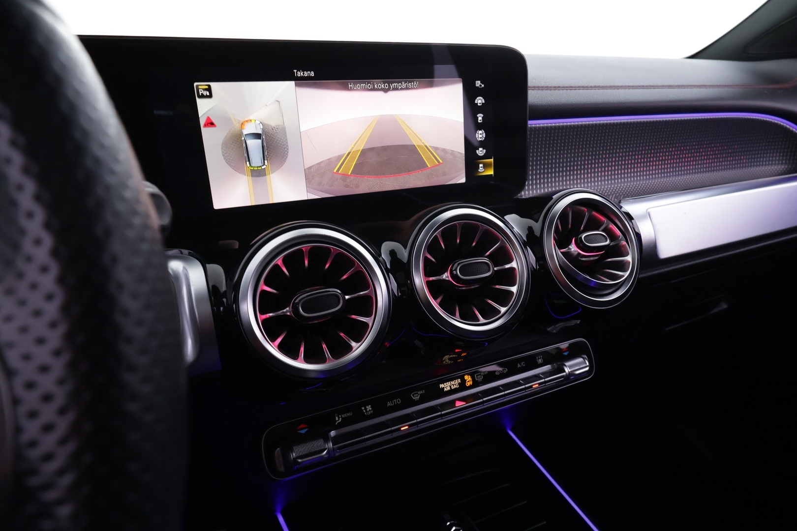 MERCEDES-BENZ EQB 2022